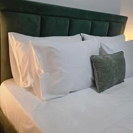 The Roots Vendégház 3*